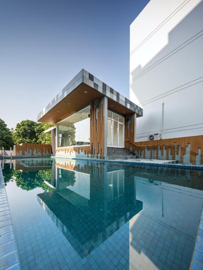 Prime Square Hotel Chiang Mai Esterno foto